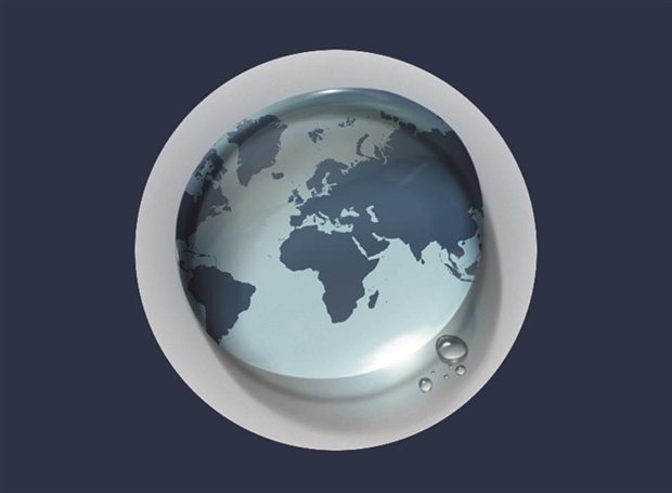 We eat water. Mengem més aigua de la que bevem