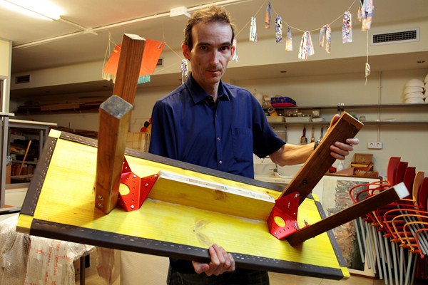 T300, la peça clau de la nova botiga de CAMPER